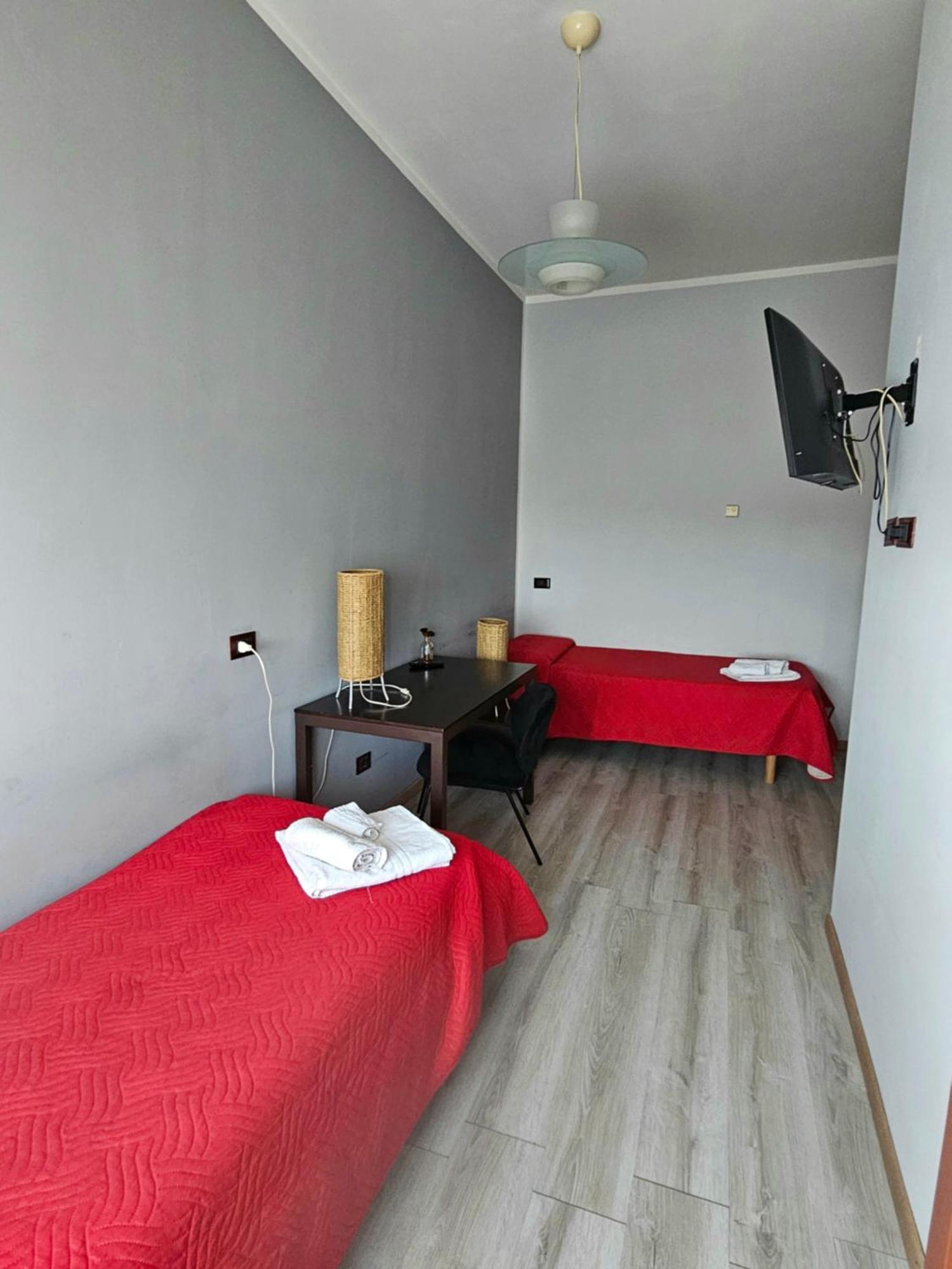 Hotel Arcadia None ภายนอก รูปภาพ