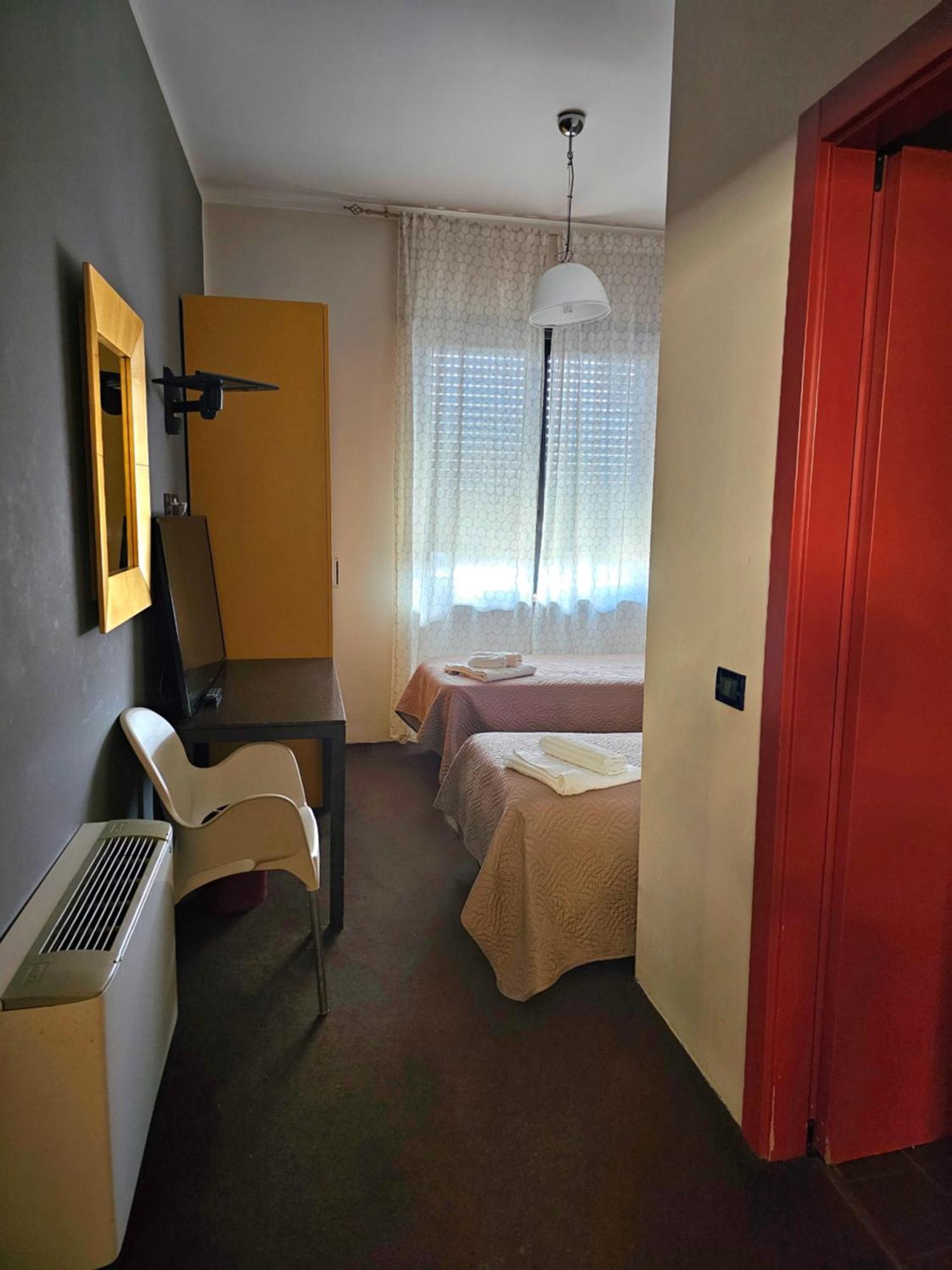 Hotel Arcadia None ภายนอก รูปภาพ